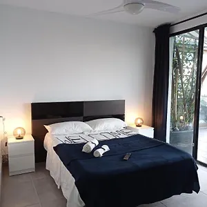 Habitación en casa particular Clark Suites Habitaciones, Torremolinos